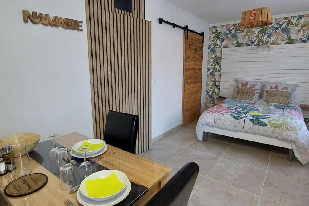 Gite De L'Olivier, Classe, Climatise, Jardin Avec Parking Gratuit Devant Le Logement Et A 5 Minutes Du Centre-Ville A Pied Л'Иль-сюр-ла-Сорг Экстерьер фото